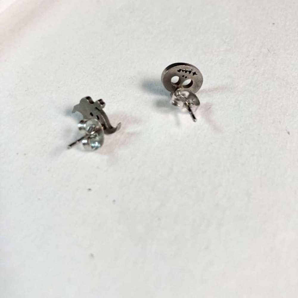 Silver Stainless Steel Mismatched Jack-O-Lantern and Ghost Earrings - Picture 5 of 8